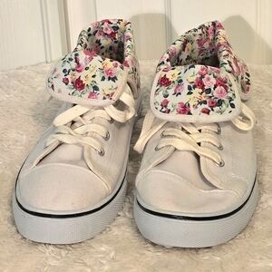 Wet Seal White Canvas High Tops W/ Floral Fold Over Flap 3 Wear Styles Size 8